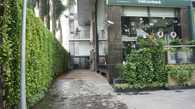 Thang thoát hiểm ( bảo hộ ) tòa nhà Estar